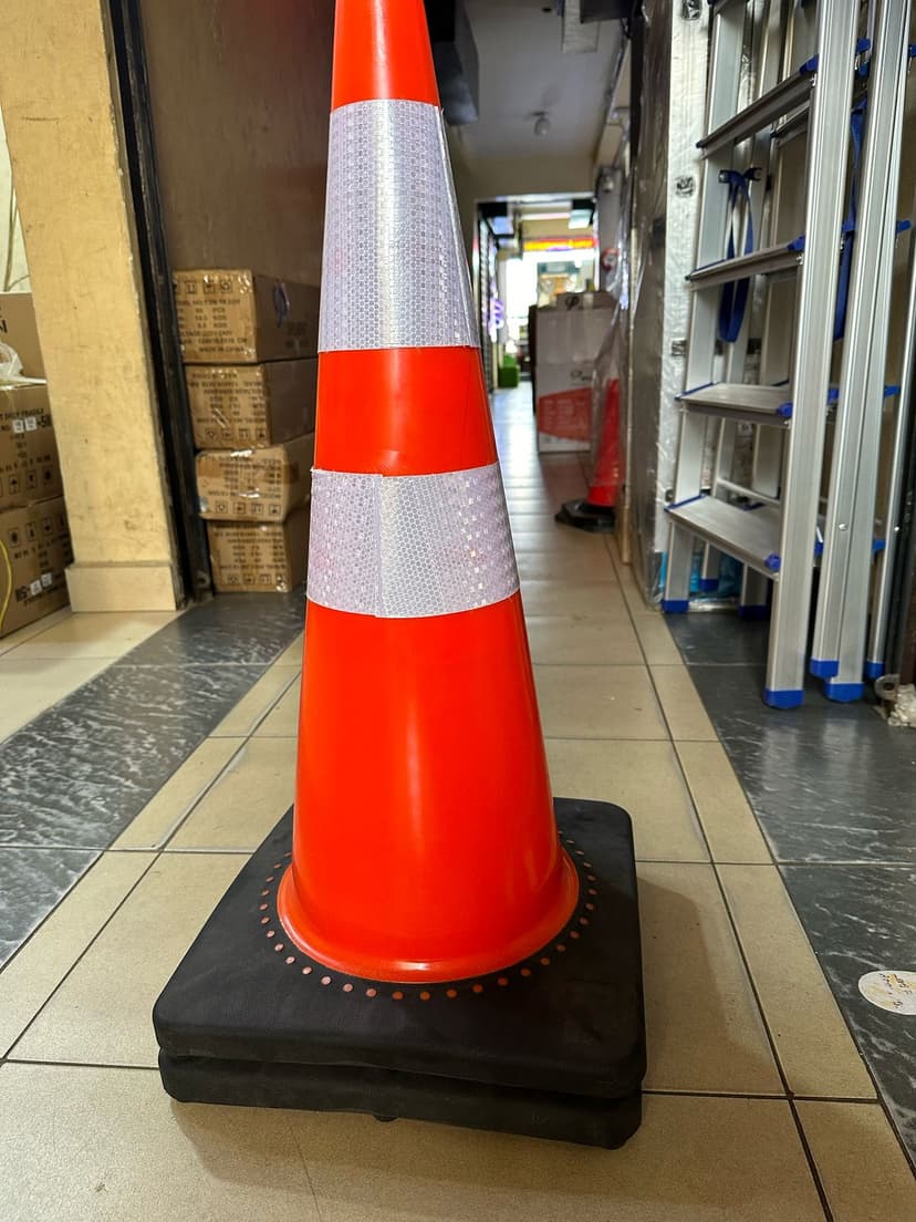 Safety Traffic Cone - 70cm Heavy Base